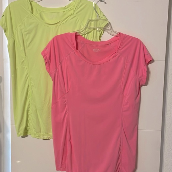 Set of TWO Zella Women’s lightweight mesh short sleeve tops. Pink, Neon Yellow L - Picture 1 of 13